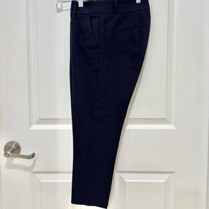 Loft women’s slim style Navy capri pants